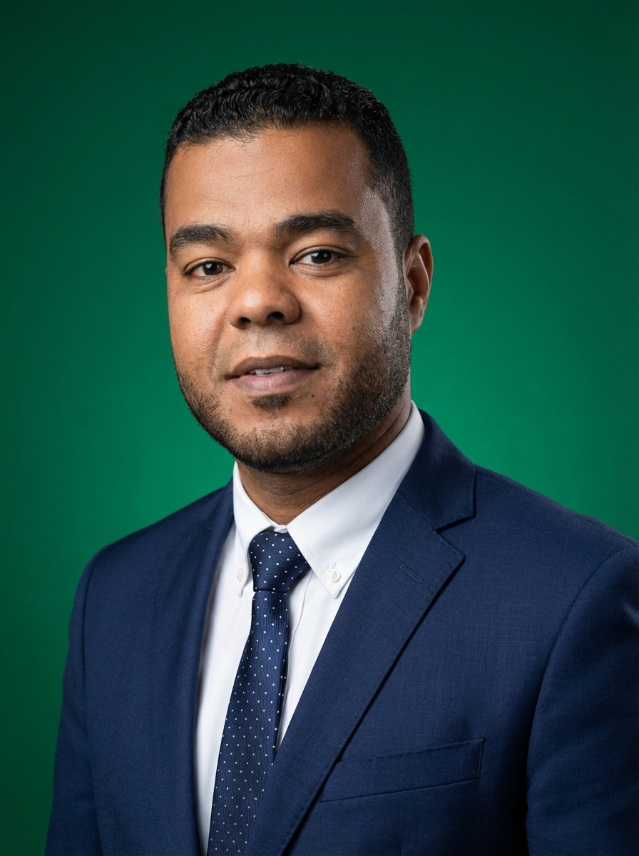 السيد / د. أبو العيد محمد العياش